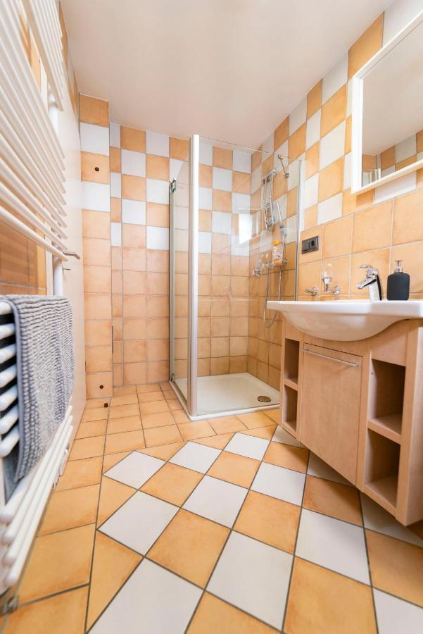 אדנאו North Loop Rooms מראה חיצוני תמונה
