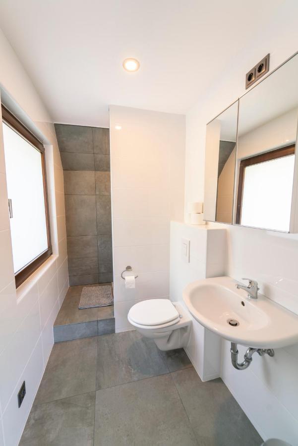 אדנאו North Loop Rooms מראה חיצוני תמונה